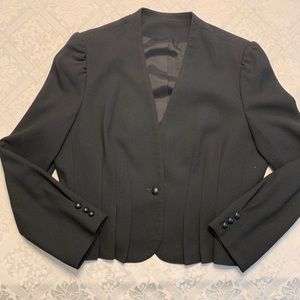 Women’s black Blazer